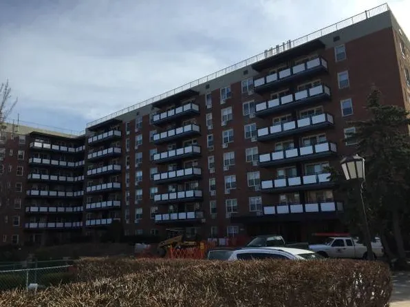 16-70 Bell Blvd #11-223, Bayside, NY 11360