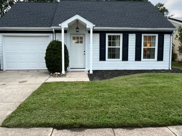 4 Heather Pl, Southampton, NJ 08088