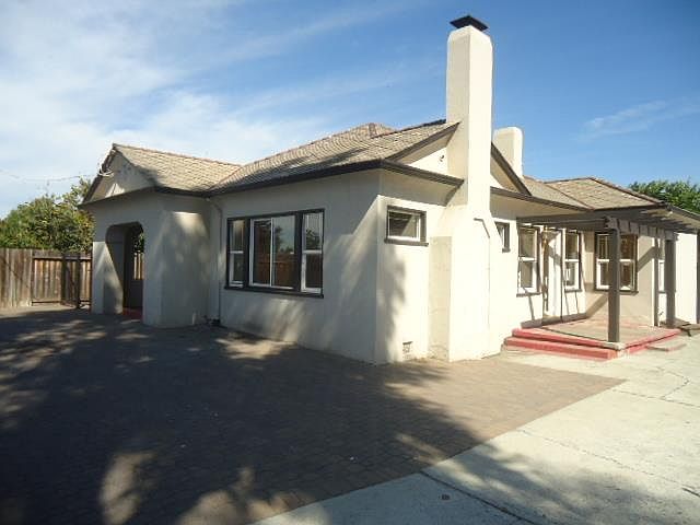 1st image of 2336 Marshglen Ct
