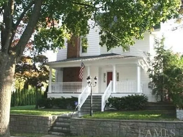 107 Wayne Ave, White Plains, NY 10606