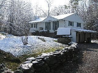5th image of 49 Greentree Dr S