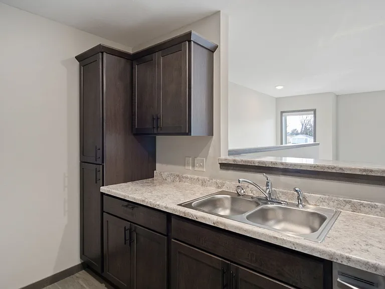 786 Peregrine Cir — Photo 13