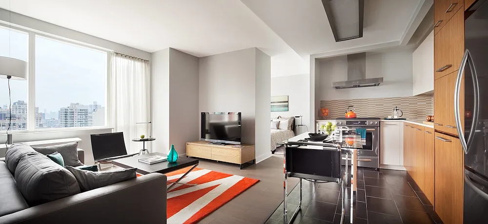 450 West 42nd Street — Photo 1