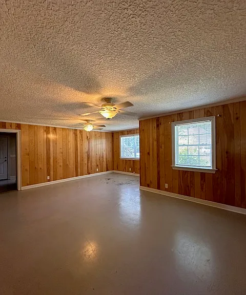 135 Palmera Ln — Photo 4