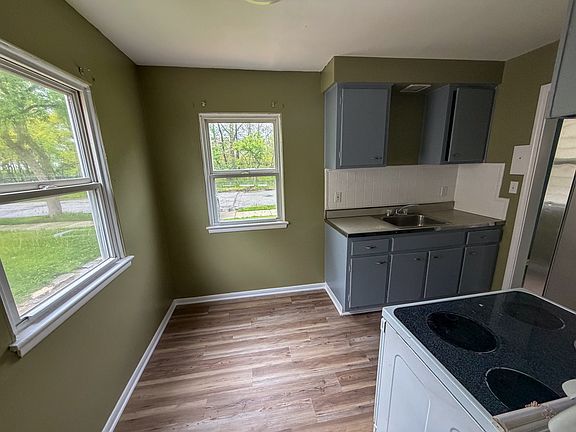 5th image of 12617 Milligan Ave