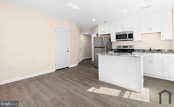 3158 Buena Vista Ter SE #5 — Photo 2