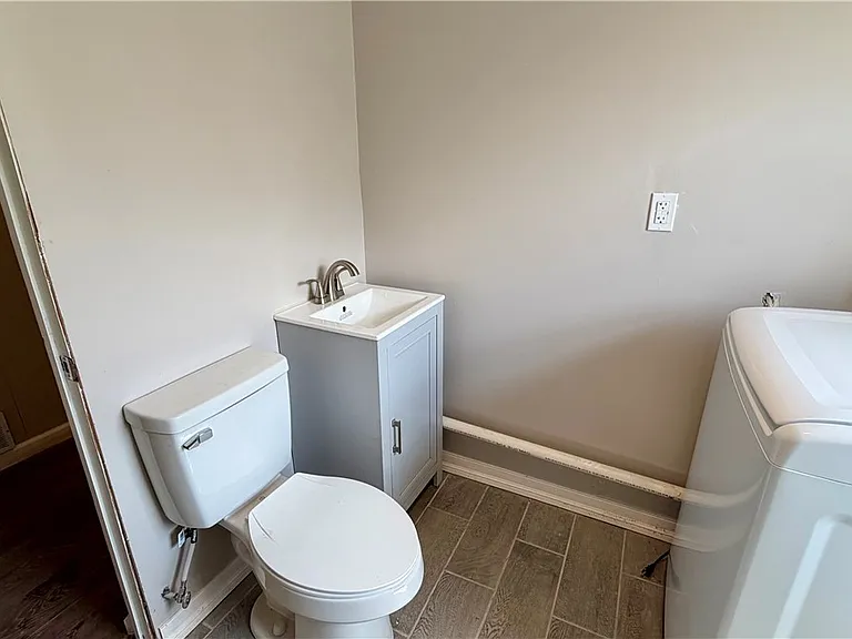 104 Finwood Dr — Photo 45