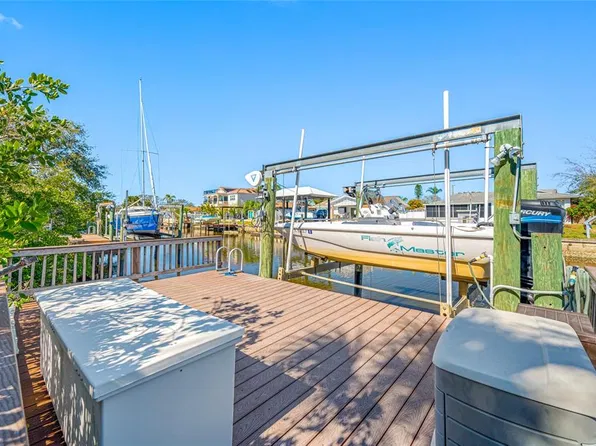 10627 HATTERAS DRIVE, TAMPA, FL 33615