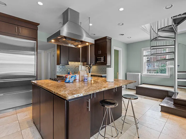 1785 Dupont Ave S #UPPER — Photo 20