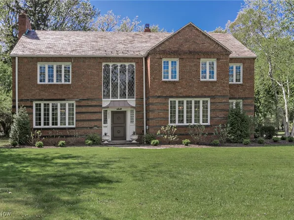 2932 W Park Blvd, Shaker Hts, OH 44120