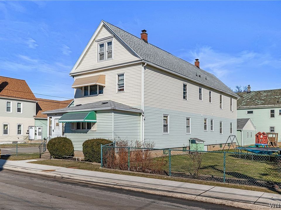 1st image of 186 Center St
