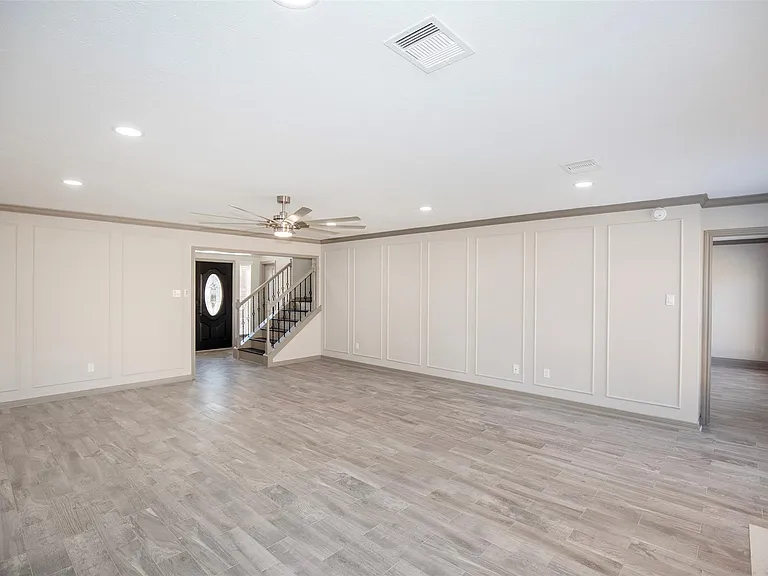 2108 Olympic Dr — Photo 10