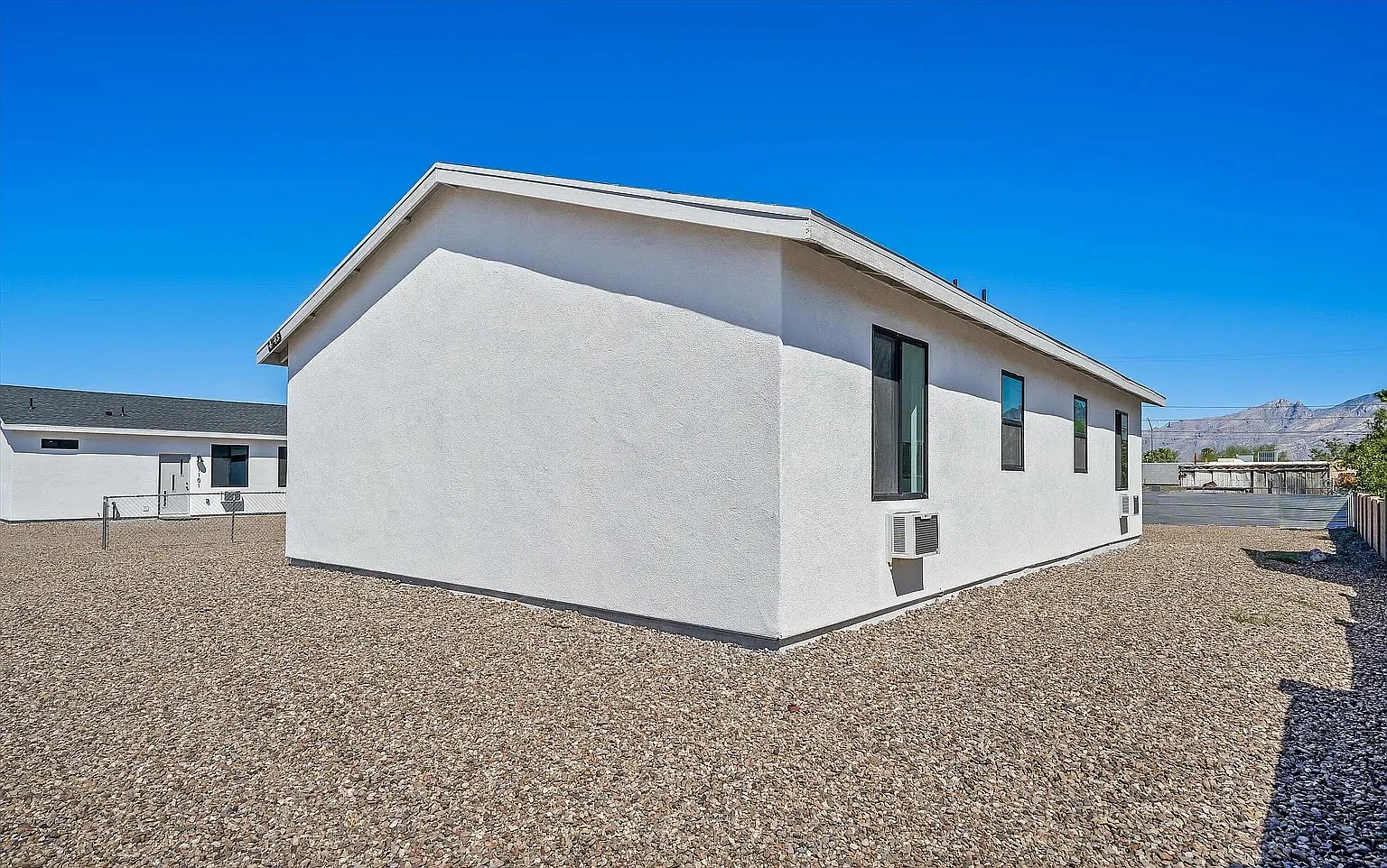 1 bed, 592 sqft, $1,190 — Photo 4
