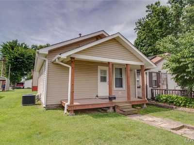 110 W Cherry St, Hartford, IL, 62048