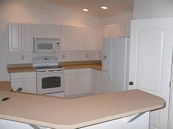 3rd image of 1110 NE 9th Ter