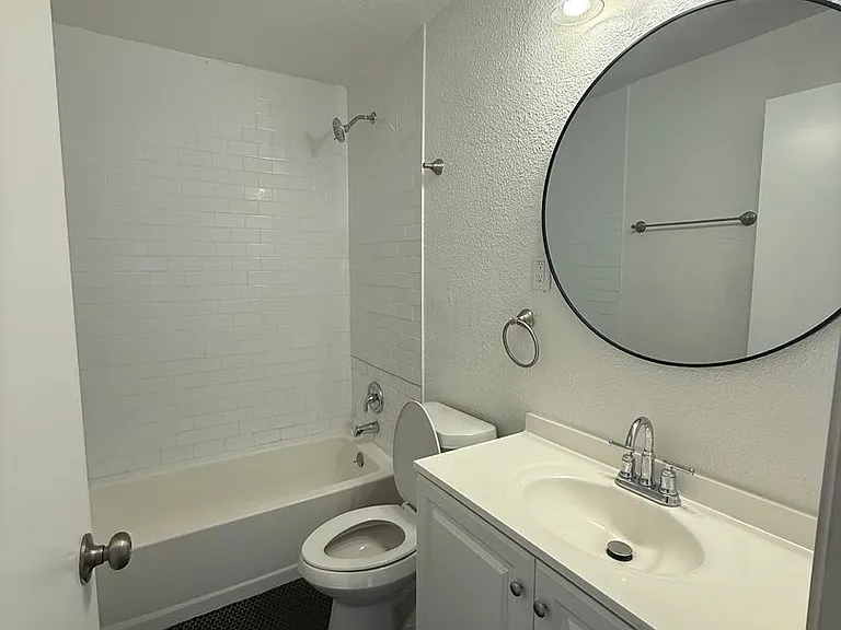 1650 Gorman St — Photo 7