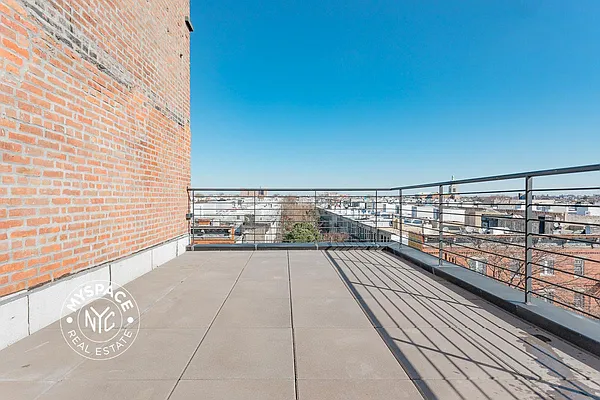 Rented by MySpaceNYC | media 21