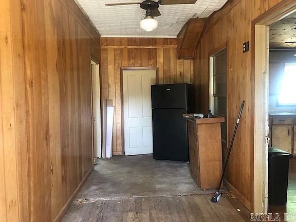 3rd image of 236 Mount Holly Hwy