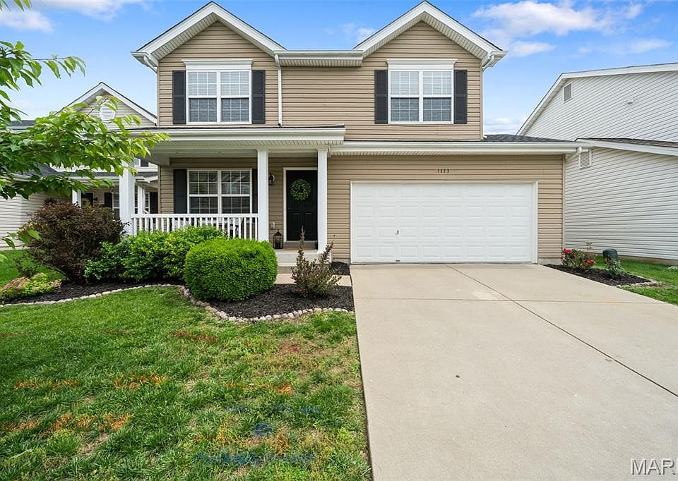 1st image of 1113 Centre Lake Dr