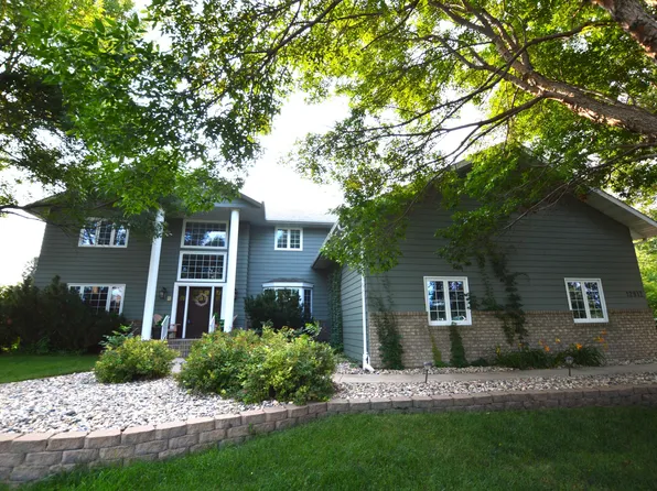 12912 Ironwood Dr, Aberdeen, SD 57401