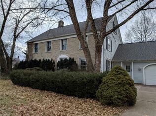 303 Rye Gate St, Bay Village, OH 44140