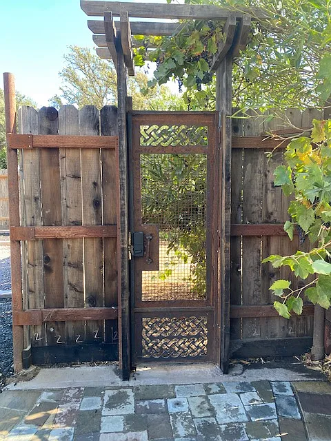 4 bed, 1643 sqft, $3,400 — Photo 3