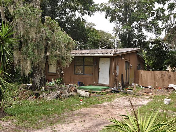 4th image of 7810 Elvaruma Ave
