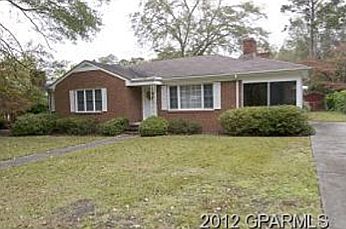 1st image of 1724 Beaumont Dr