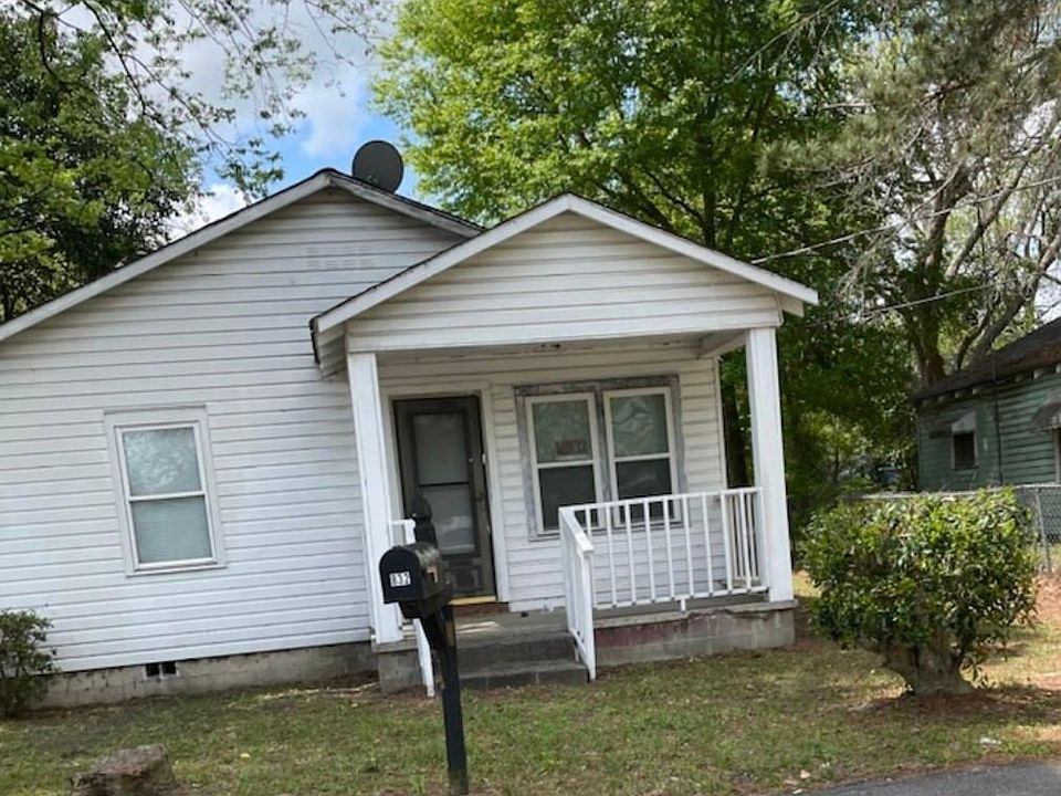 1st image of 832 Kearse Dr