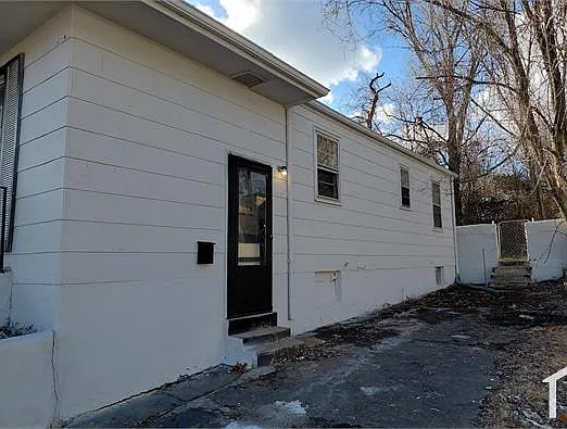 8541 College Ave — Photo 10