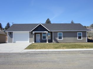 359 Canal Dr, Ephrata, WA 98823