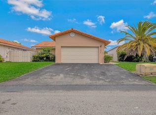 15941 SW 108th Ave, Miami, FL 33157