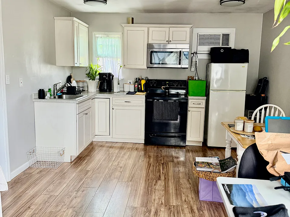 2501 Lakewood Rd #8