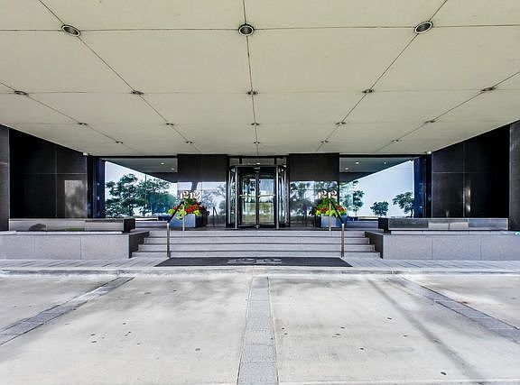 2nd image of 1212 N Lake Shore Dr APT 25CN