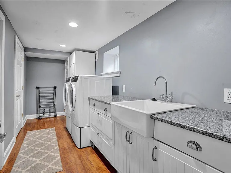 Lower level, #2 Au Pair or In Law Suite, full laundry