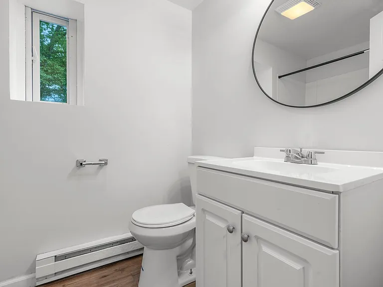 90 Everett St #2 — Photo 8