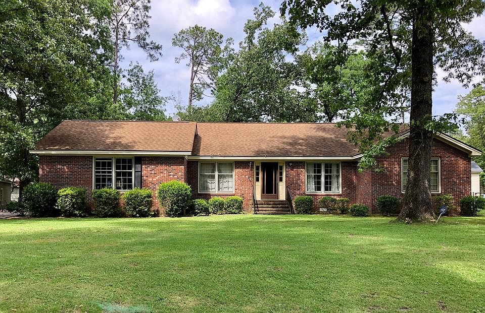 1st image of 307 Willow Pl