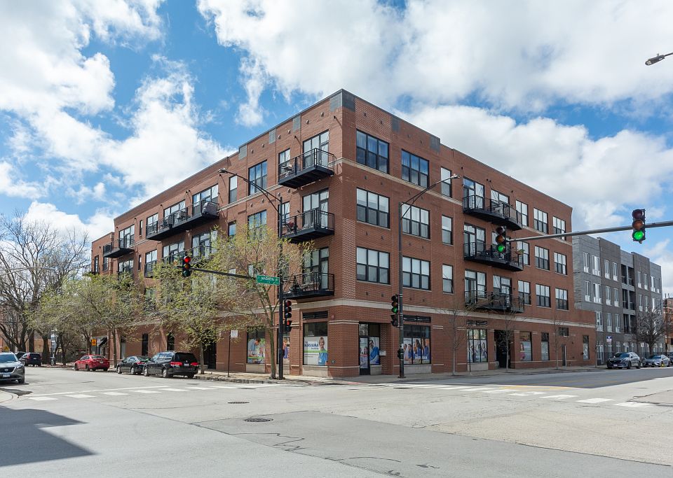 1st image of 2 S Leavitt St Unit 203