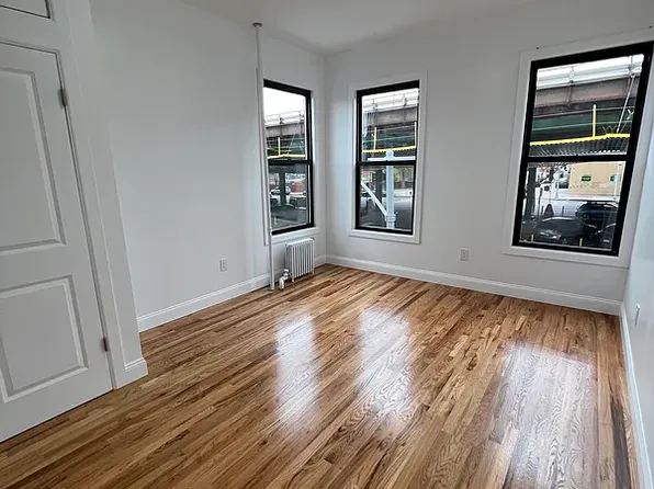 274 41st Street image 3 of 12