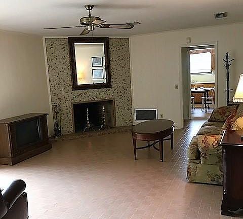 5th image of 8326 Sanlando Ave