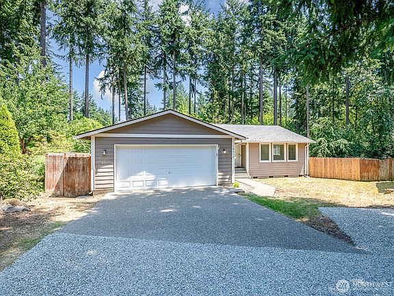 2nd image of 18312 Parkcrest Court SE