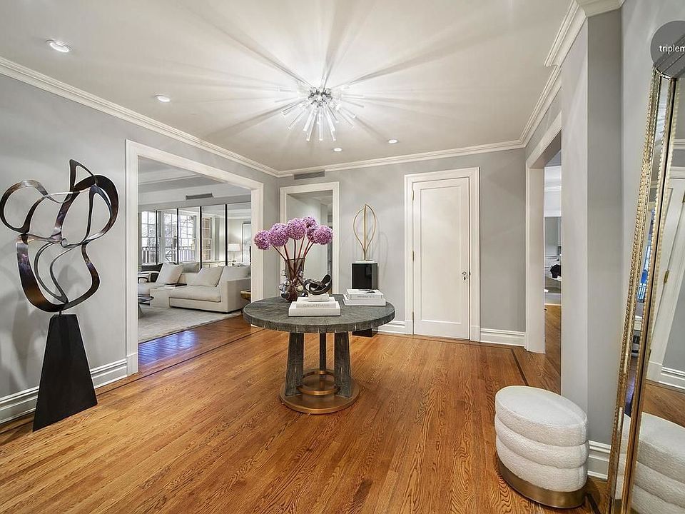 1st image of 895 Lexington Ave #2C