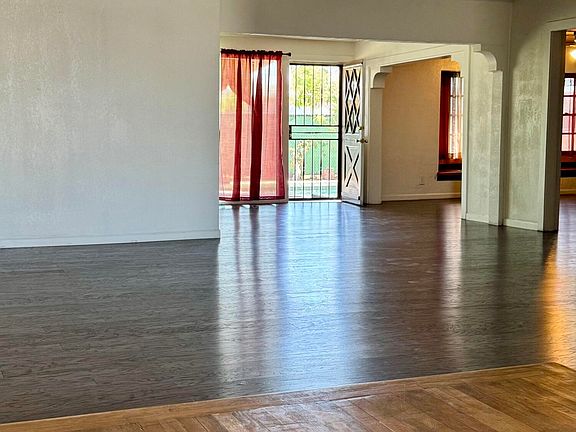 4th image of 7921 W PINCHOT Avenue