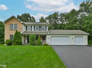 1201 Rone Dr, Wind Gap, PA 18091