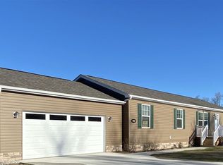 793 Fox Hunt Ln, Traverse City, MI 49686