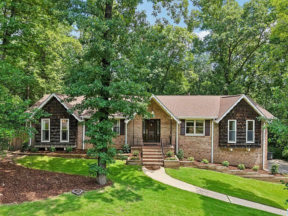 2nd image of 2645 Foothills Dr