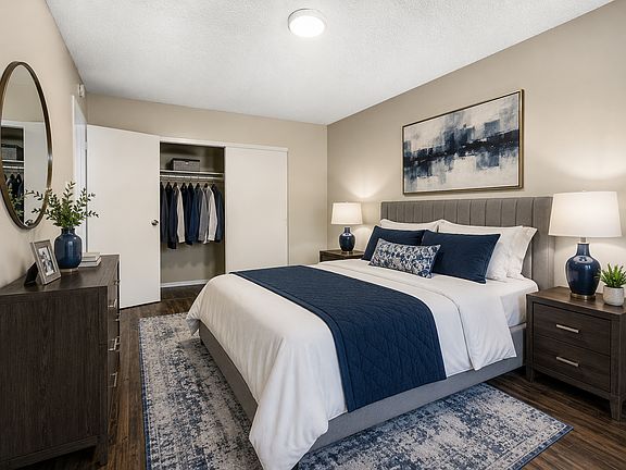 3rd image of 1600 Orizaba Ave #7