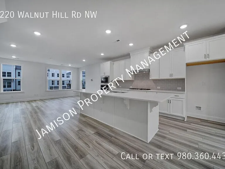 9220 Walnut Hill Rd NW — Photo 6