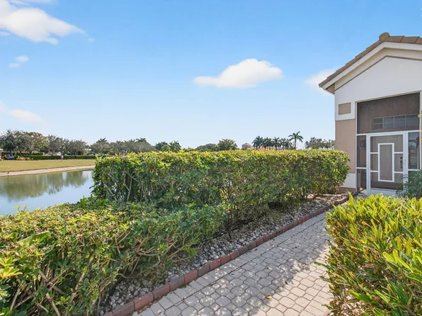 6862 Swansea Ln, Boynton Beach, FL 33437