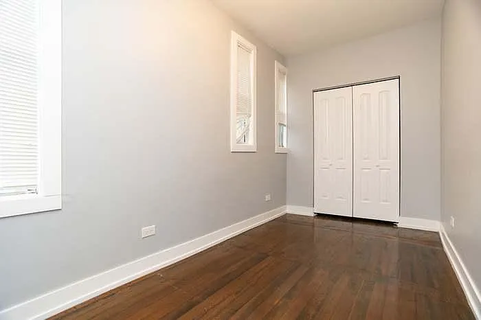 2657 N Ridgeway Ave — Photo 8